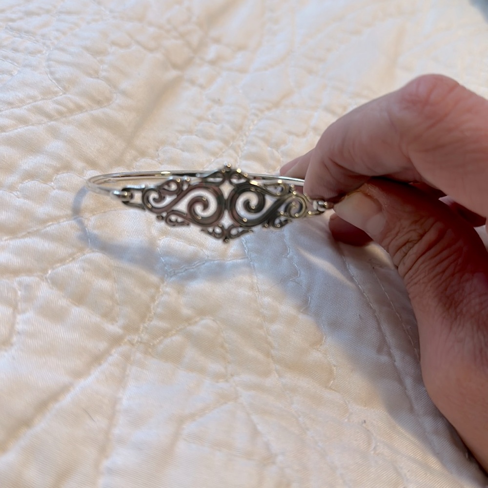 James Avery Sorrento hook on bracelet